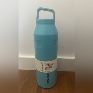 Stanley The AeroLight IceFlow Cap and Carry Bottle - 50OZ 1.5L  Pool Blue New